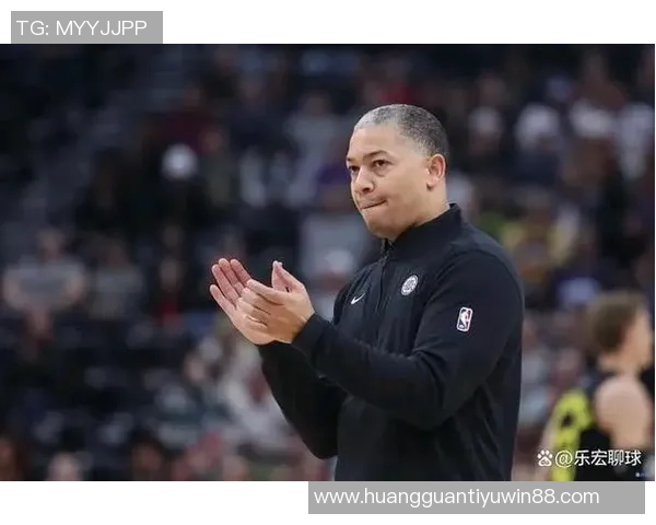 卢指导谈莱昂纳德恢复情况称好转明显但时间仍不确定